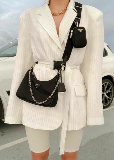 Сумка Prada Re-Edition 2005
