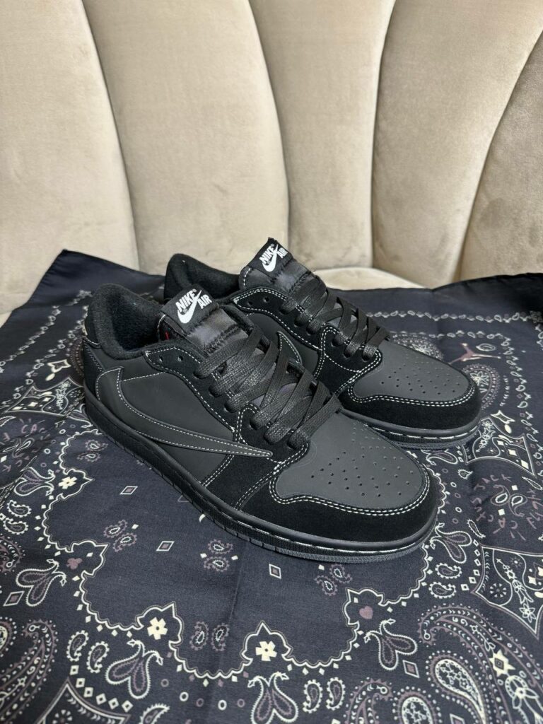 Кеды Travis Scott x Air Jordan 1 Low OG SP Black Phantom S
