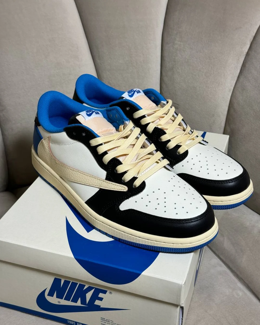 Кеды Fragment Design x Travis Scott x Air Jordan 1 Retro Low S