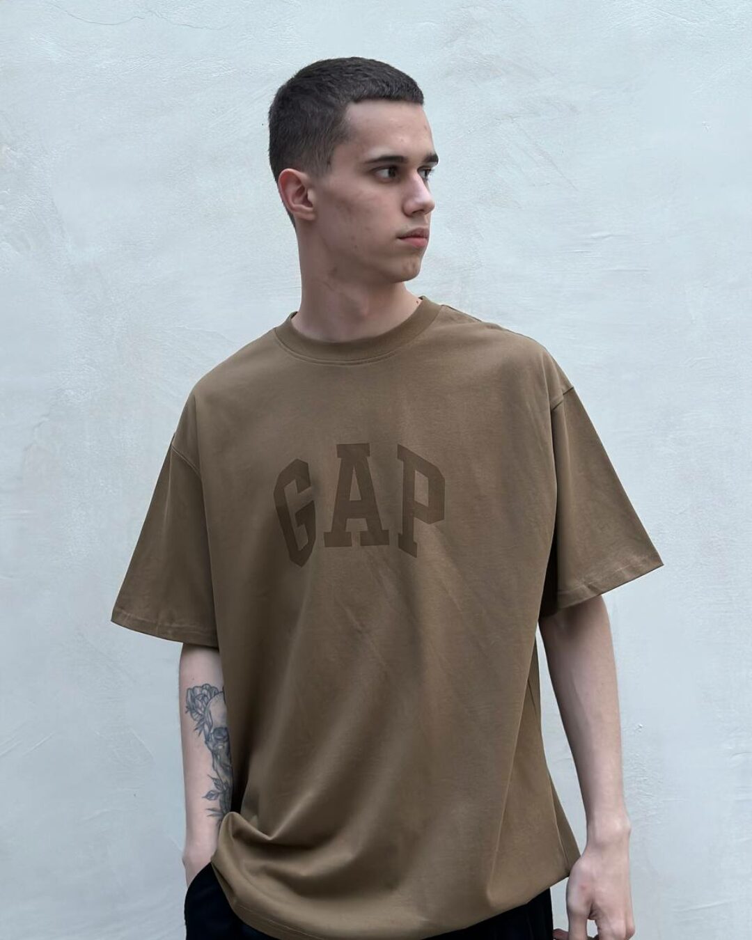 Футболка Gap x Yeezy