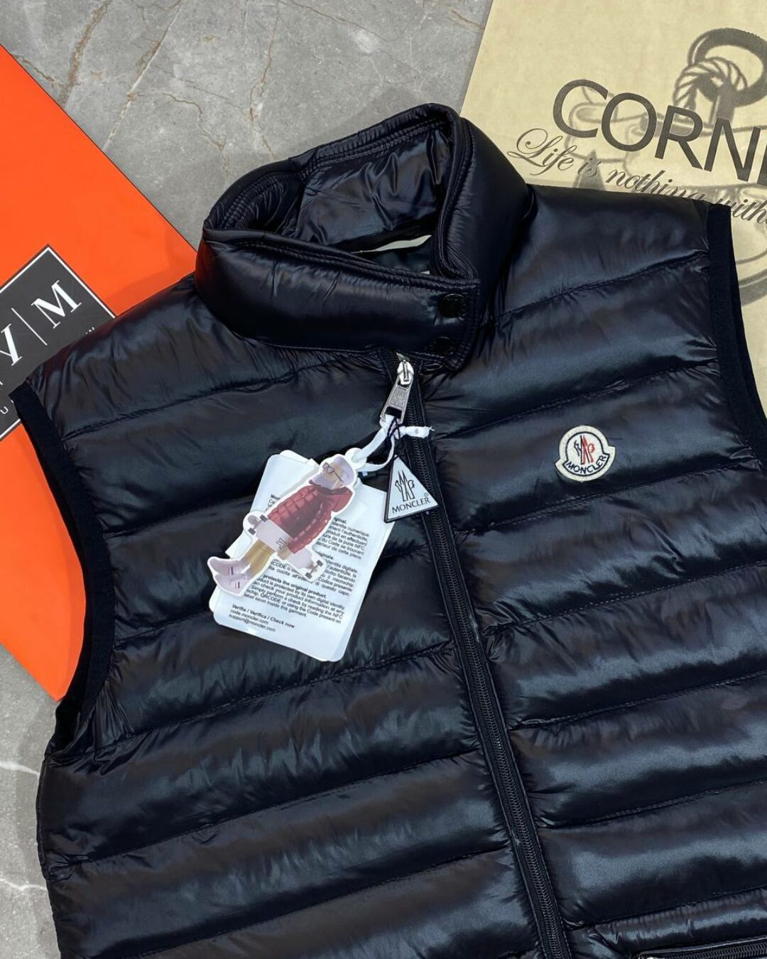 Жилет Moncler