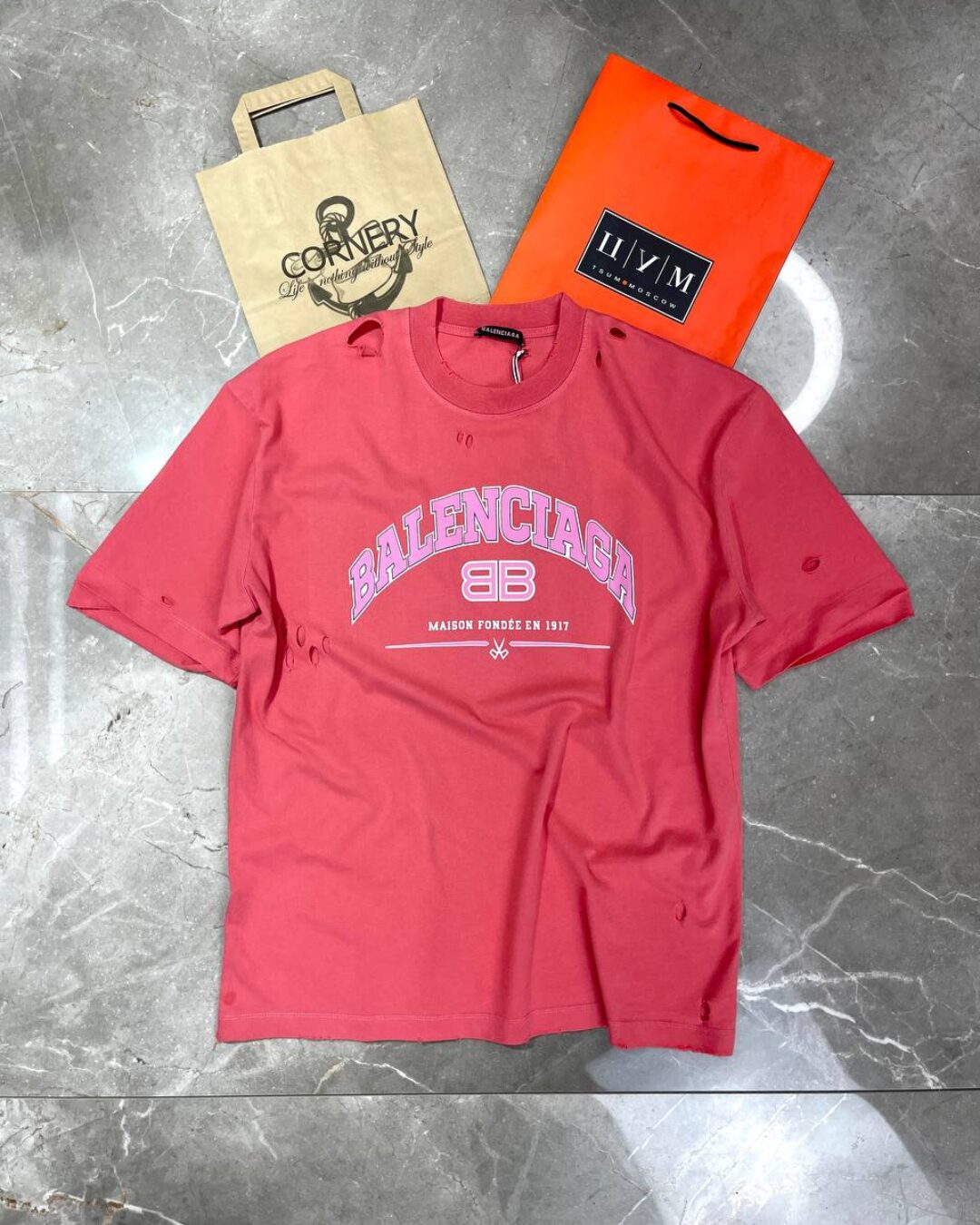 Футболка Balenciaga