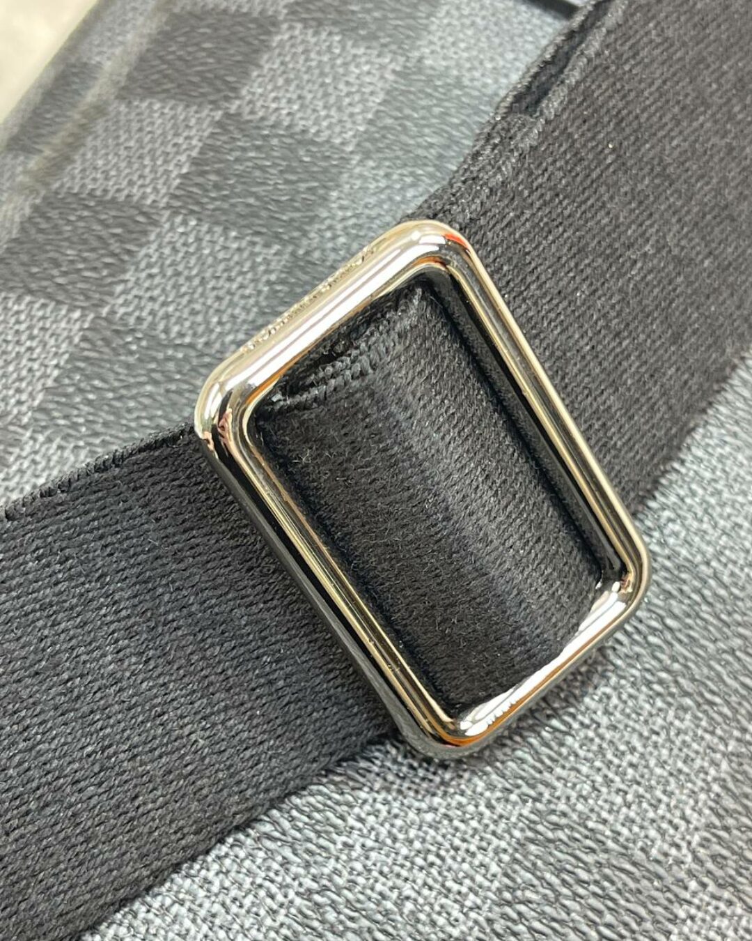 Сумка Louis Vuitton Avenue