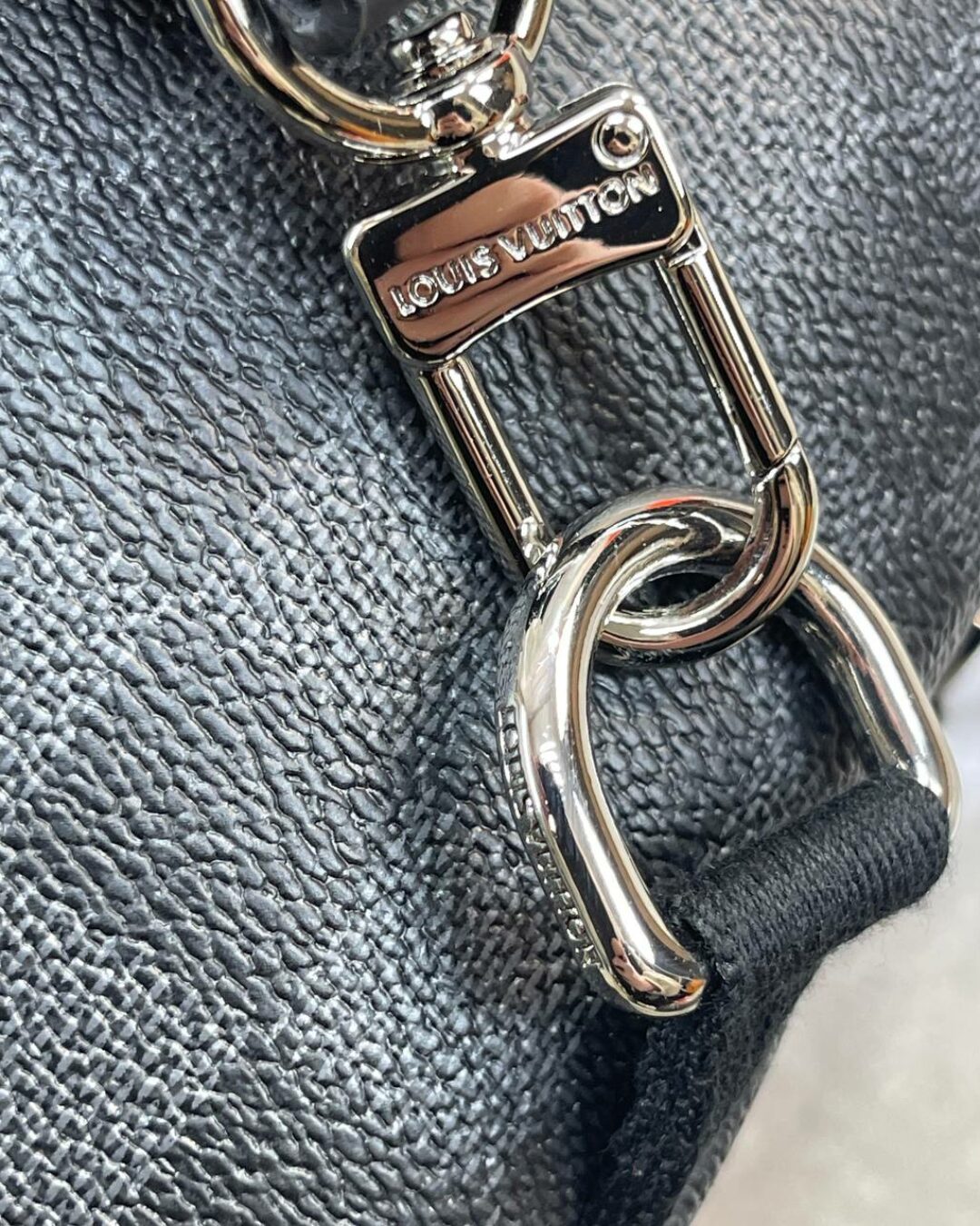 Сумка Louis Vuitton Avenue