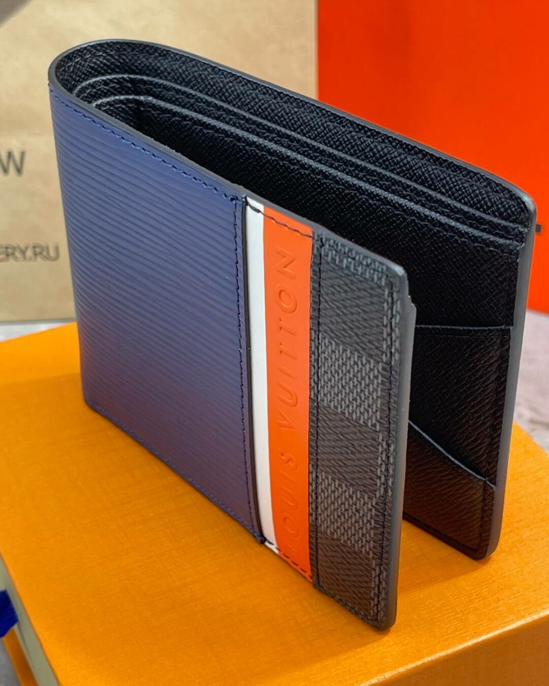 Кошелёк Louis Vuitton