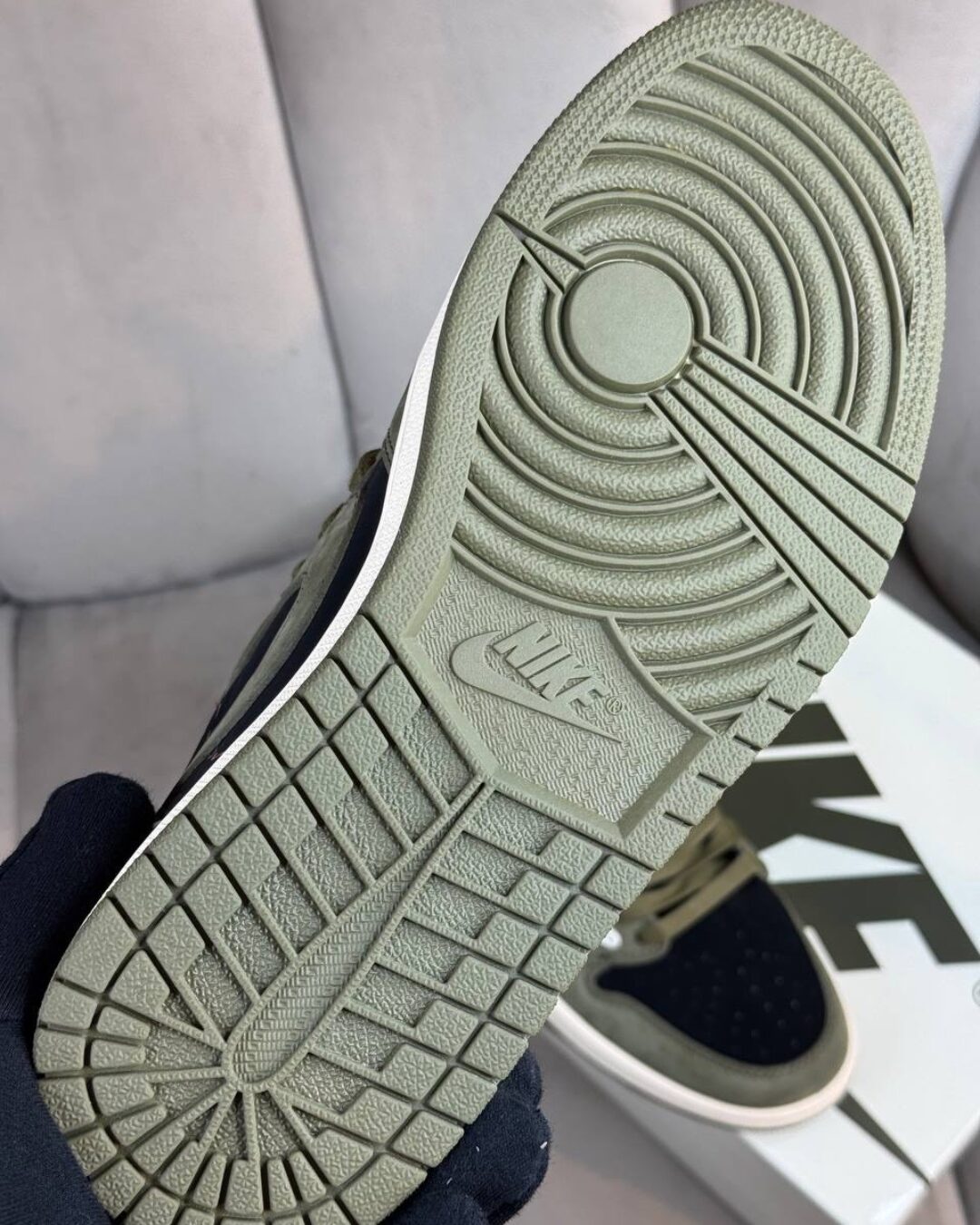 Кеды Travis Scott x Air Jordan 1 Black Olive