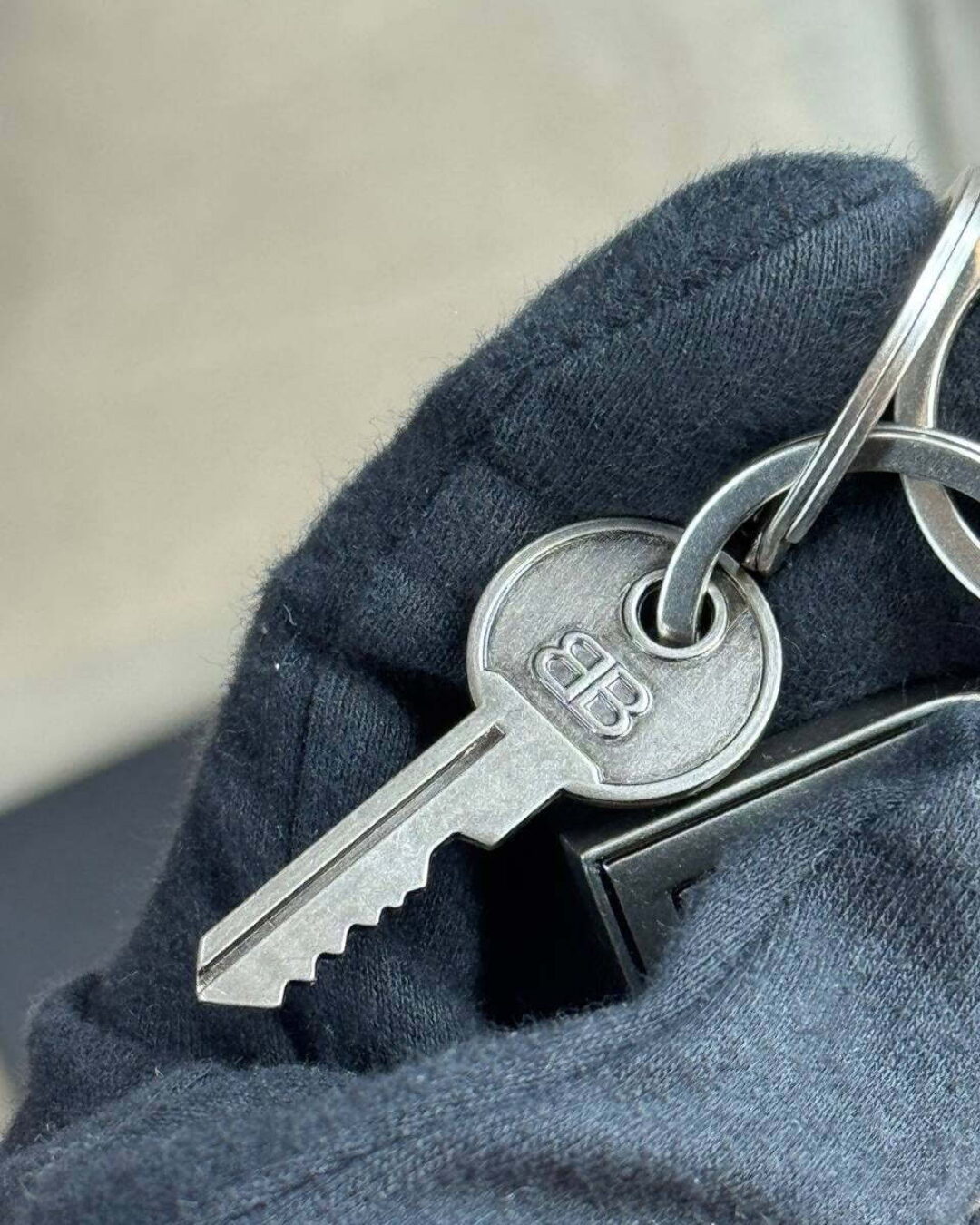 Брелок Balenciaga