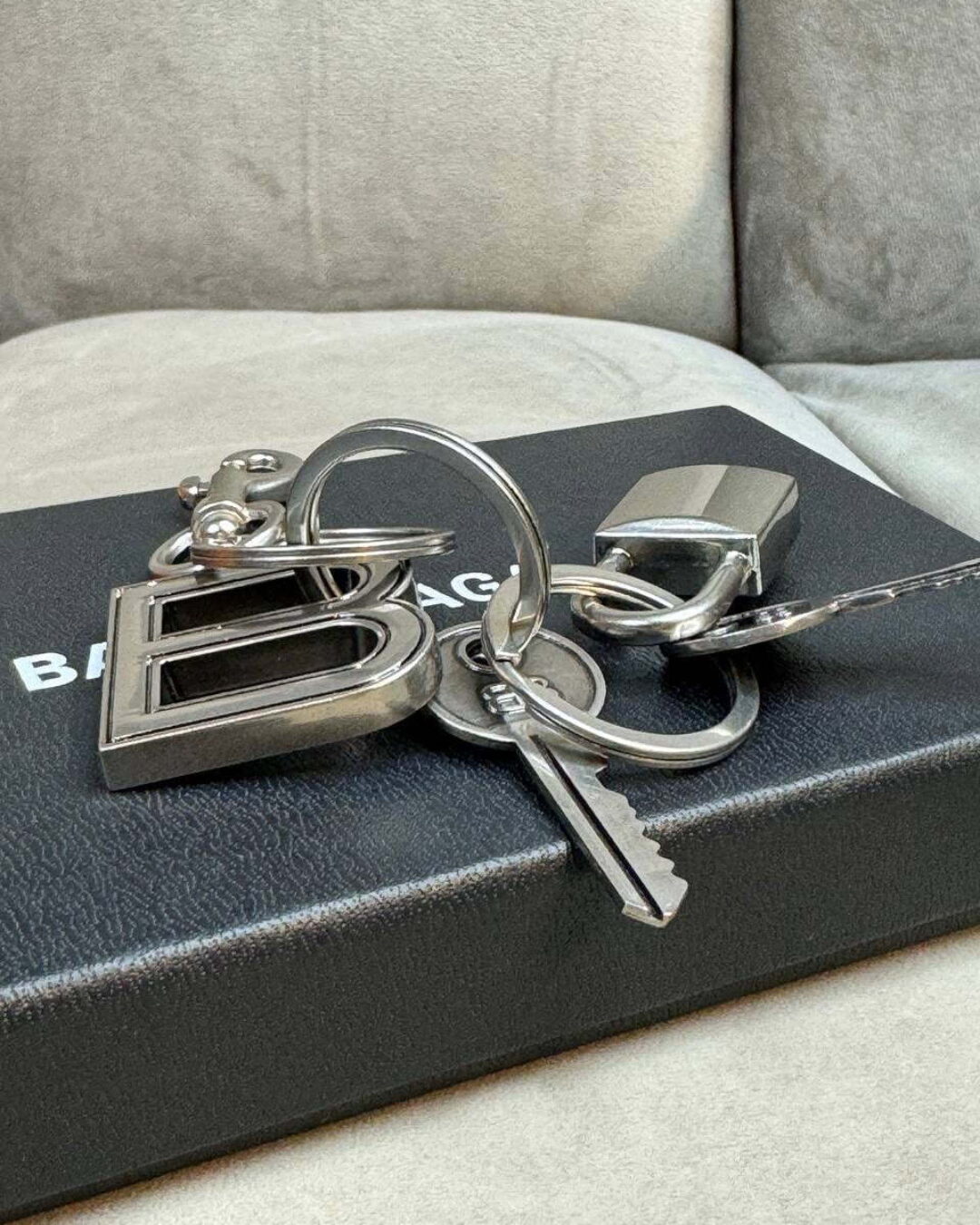 Брелок Balenciaga