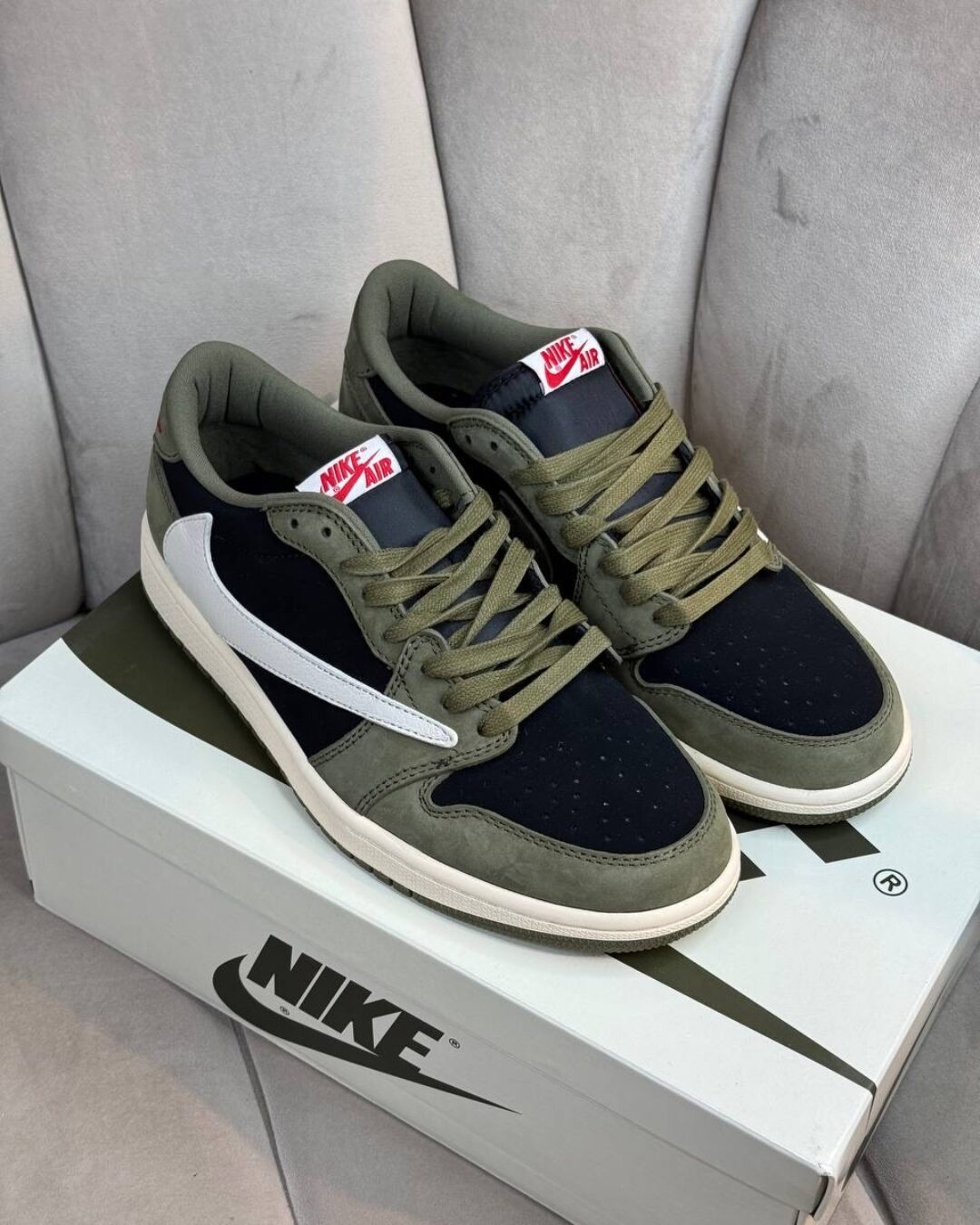 Кеды Travis Scott x Air Jordan 1 Black Olive
