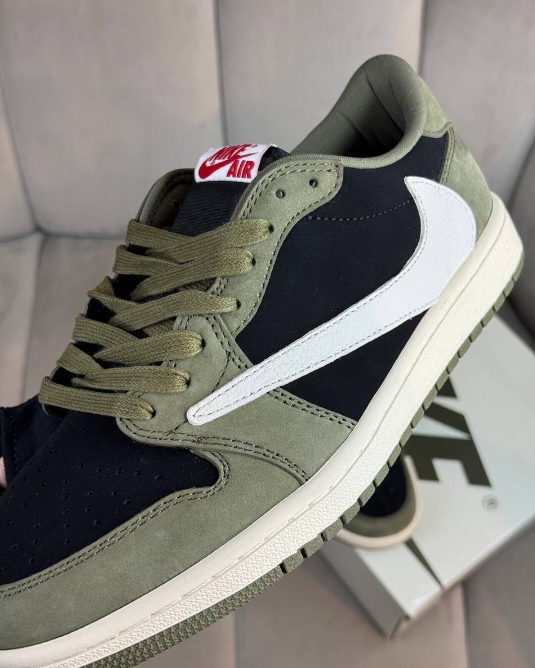 Кеды Travis Scott x Air Jordan 1 Black Olive