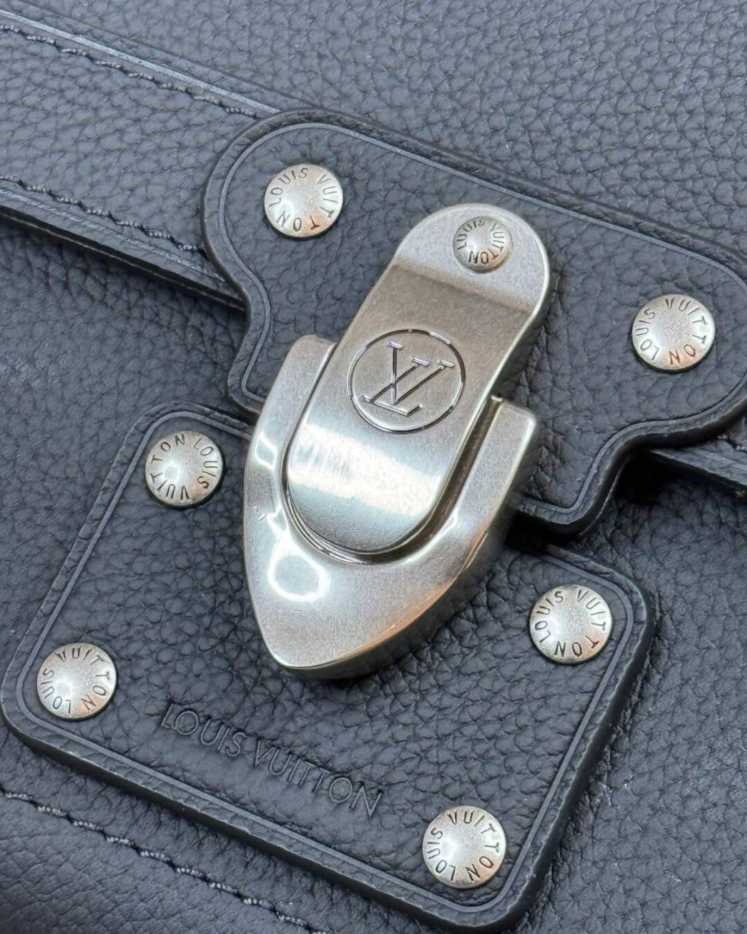 Сумка Louis Vuitton