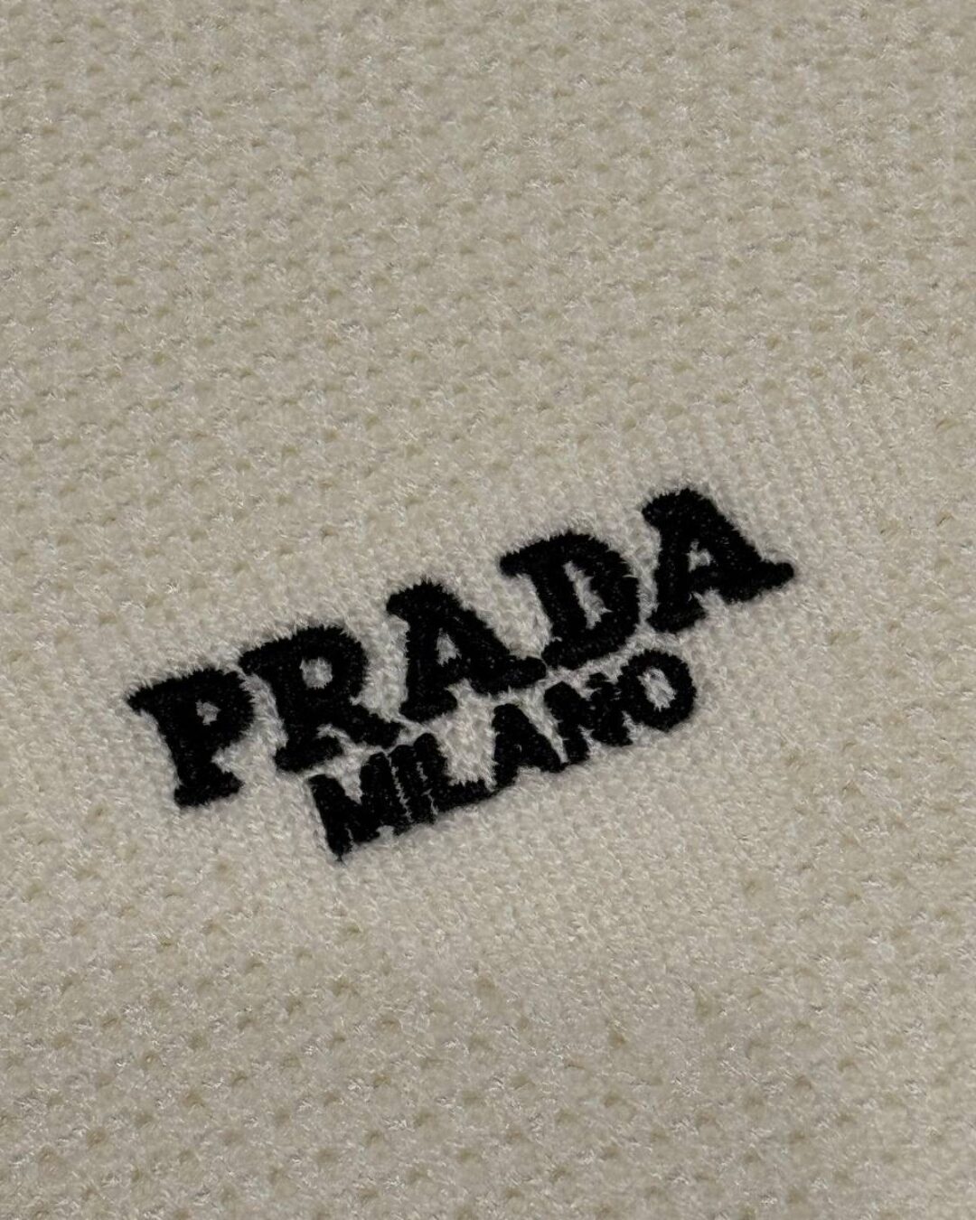 Кофта Prada