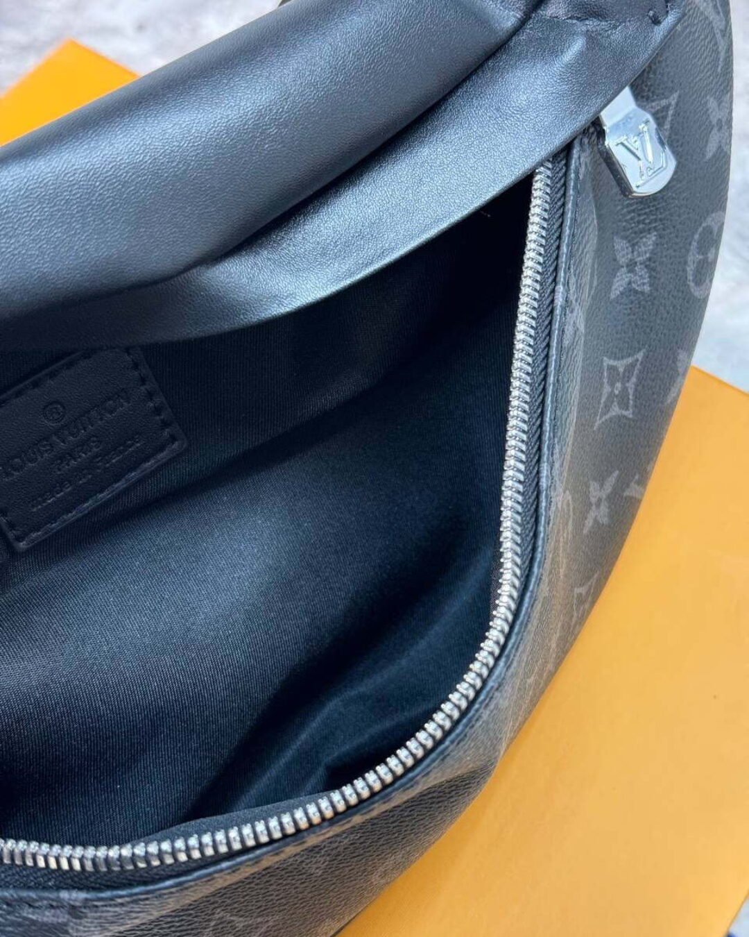 Сумка Louis Vuitton Campus