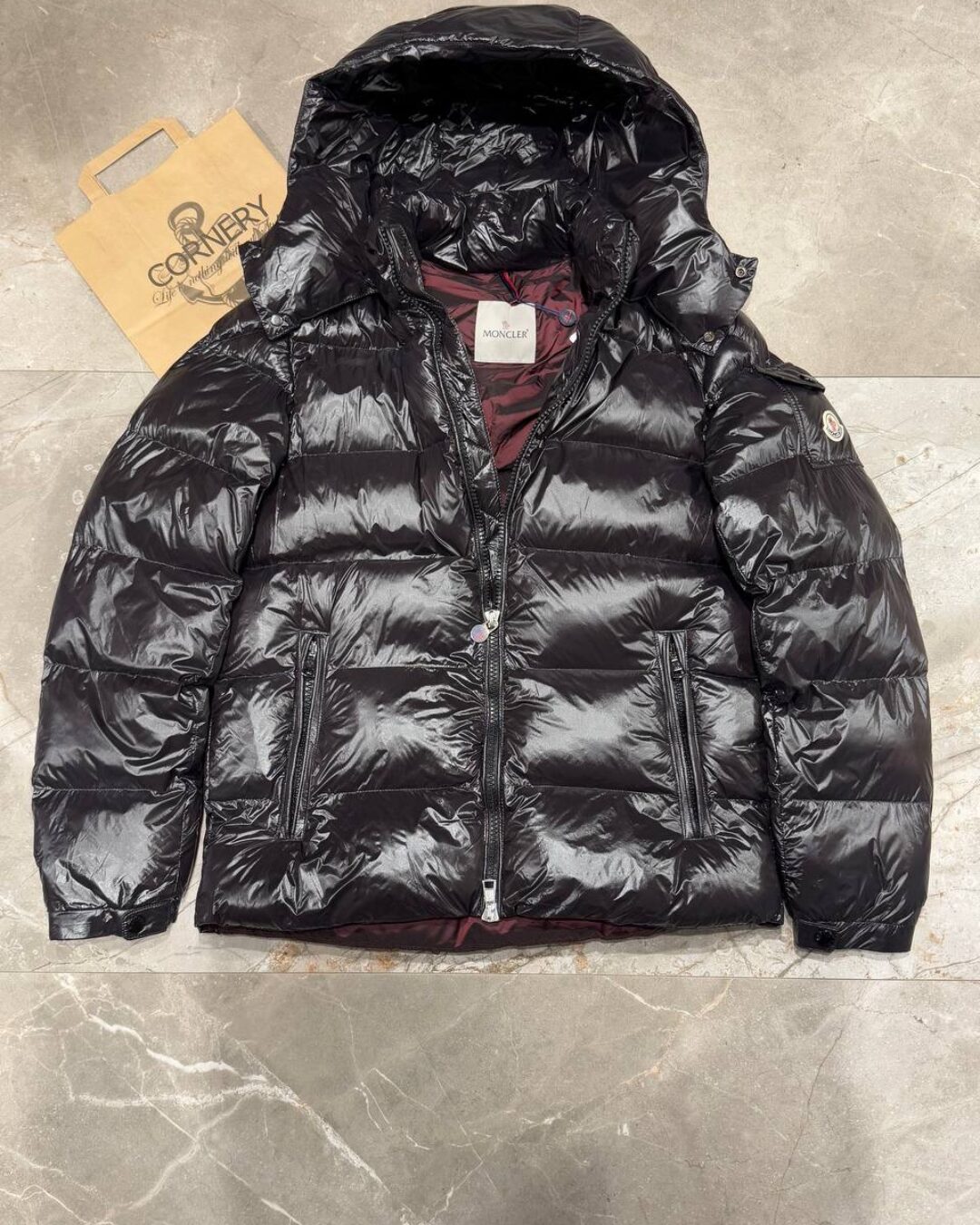 Пуховик Moncler