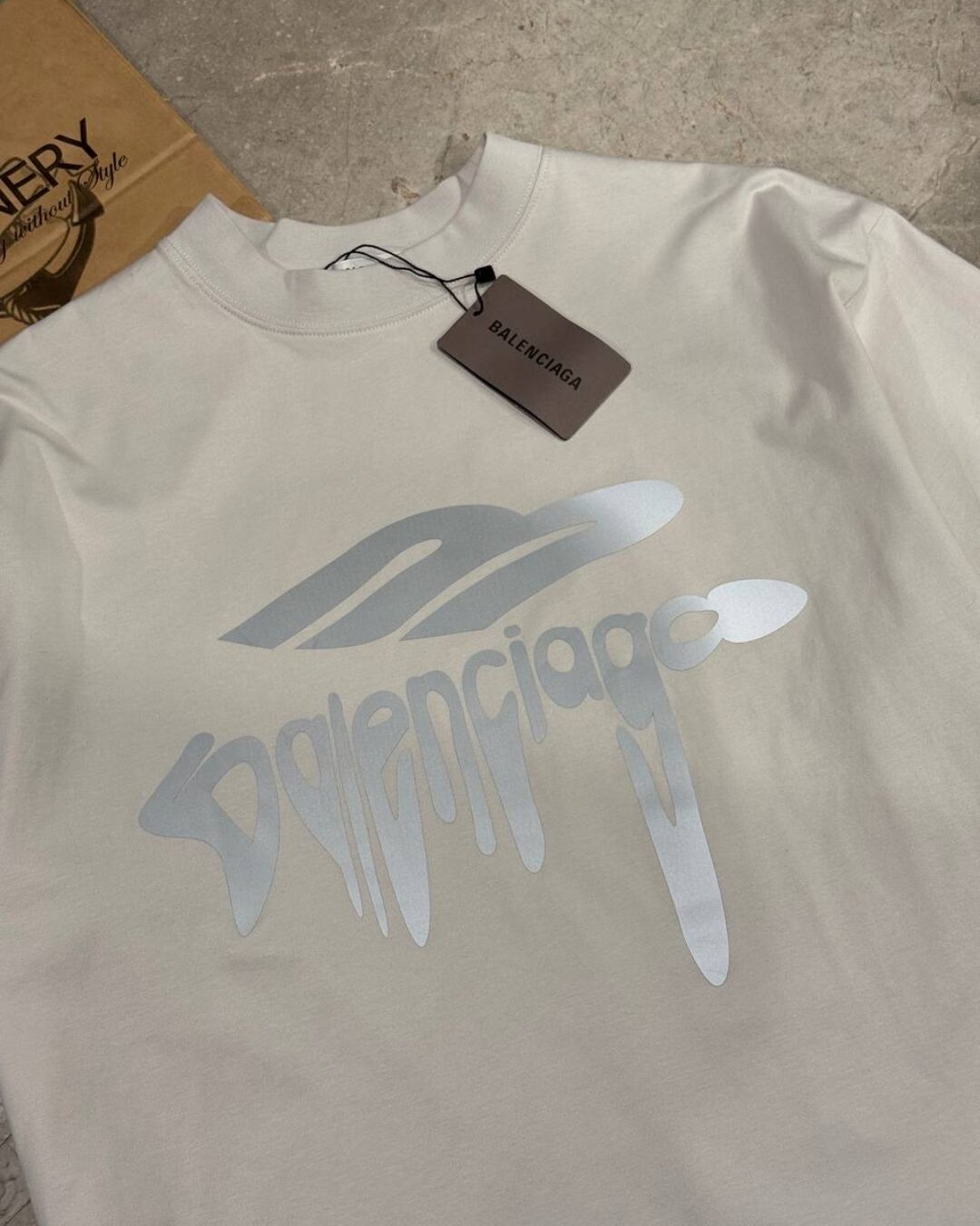Футболка Balenciaga — фото 3