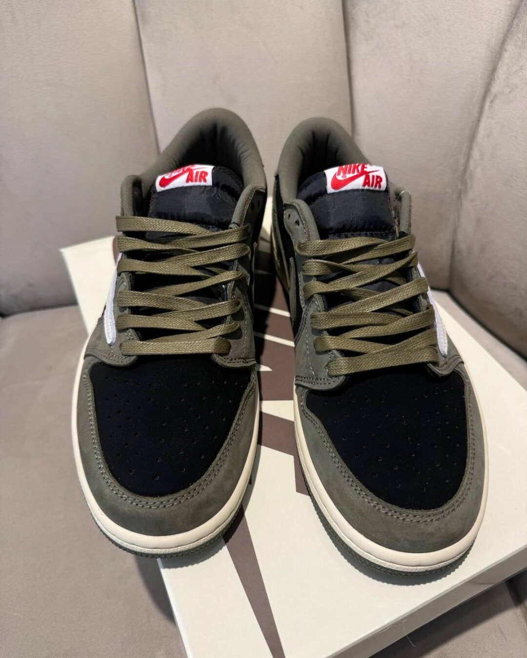 Кеды Travis Scott x Air Jordan 1 Black Olive