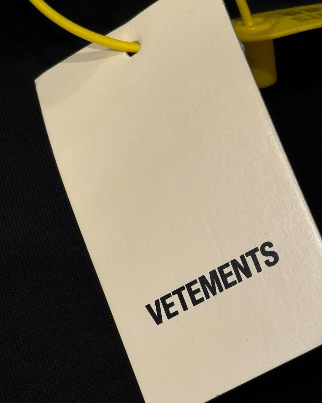 Футболка Vetements My Name Is