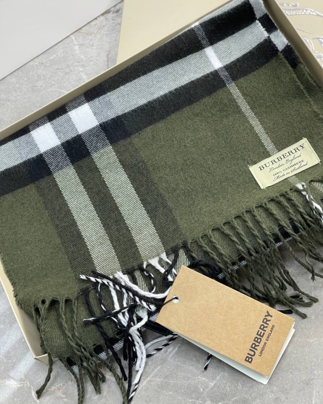 Шарф Burberry