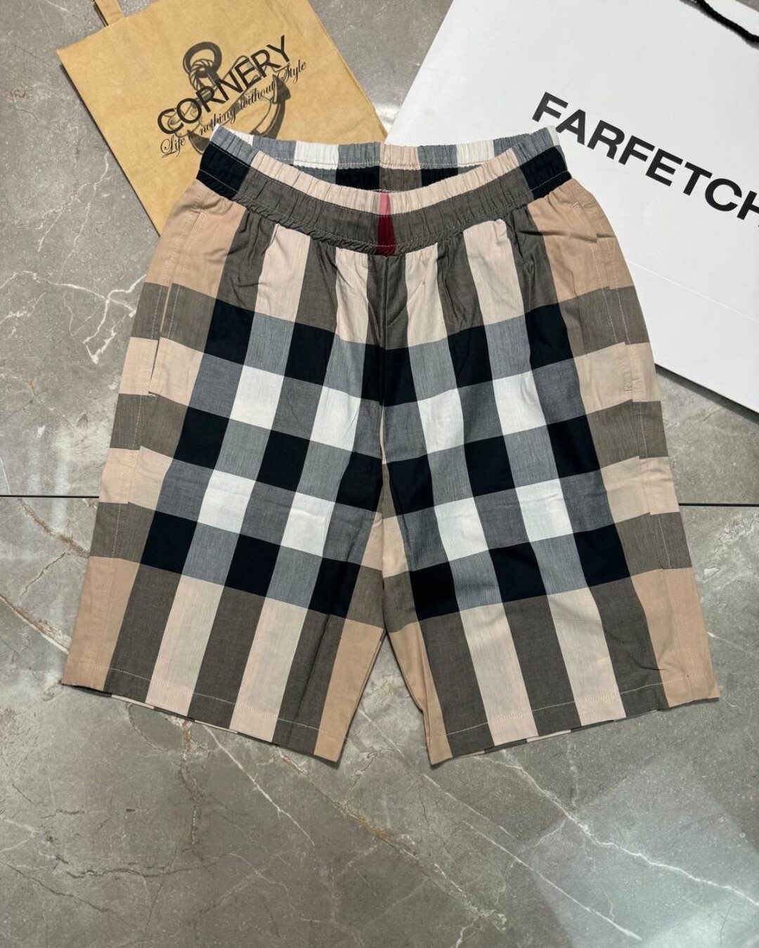 Костюм Burberry