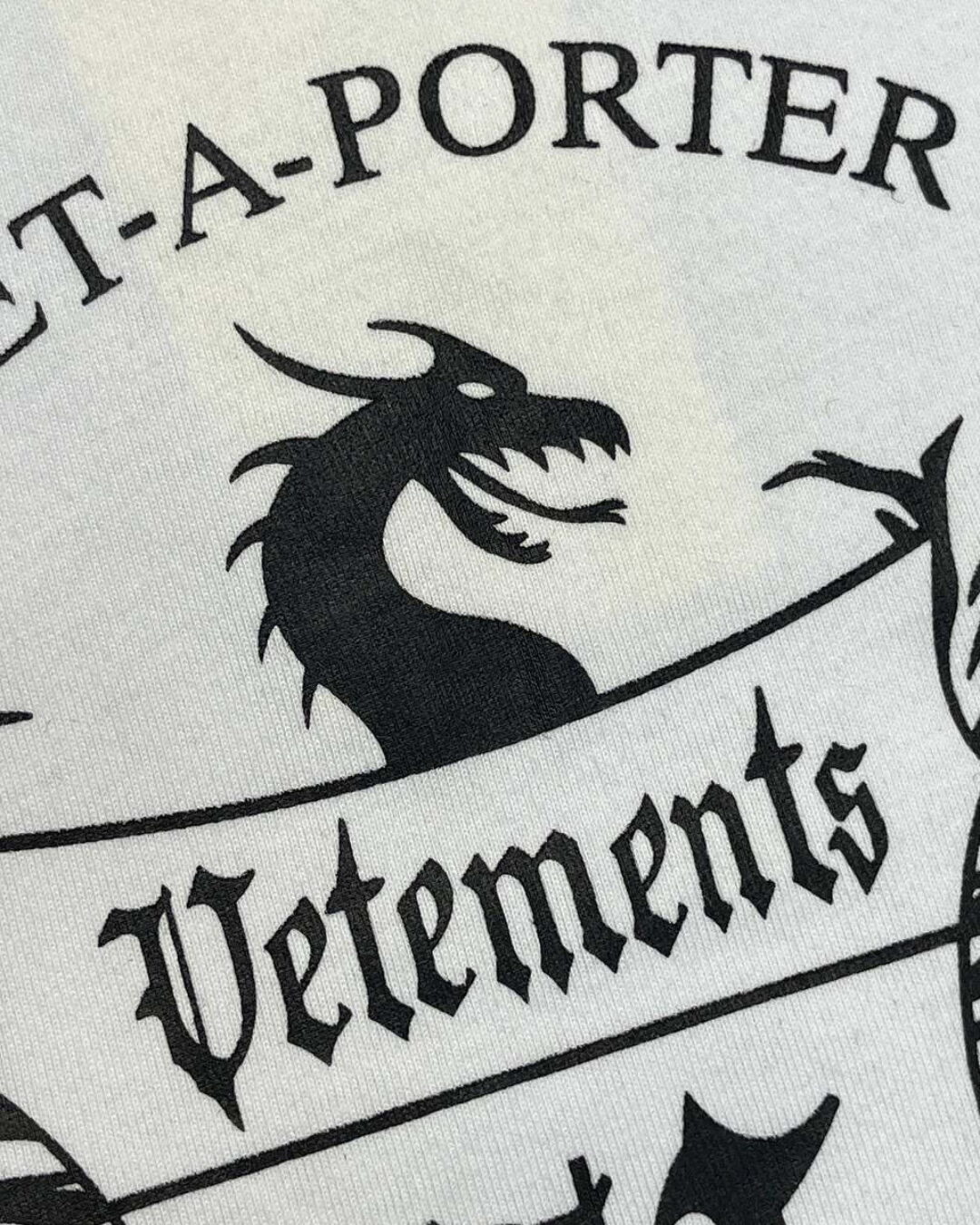 Футболка Vetements Crest — фото 7