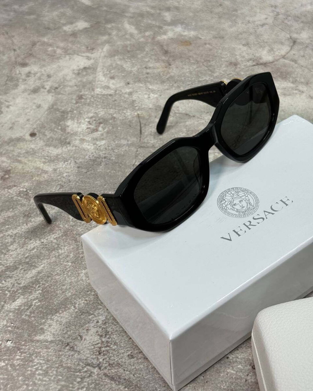 Очки Versace