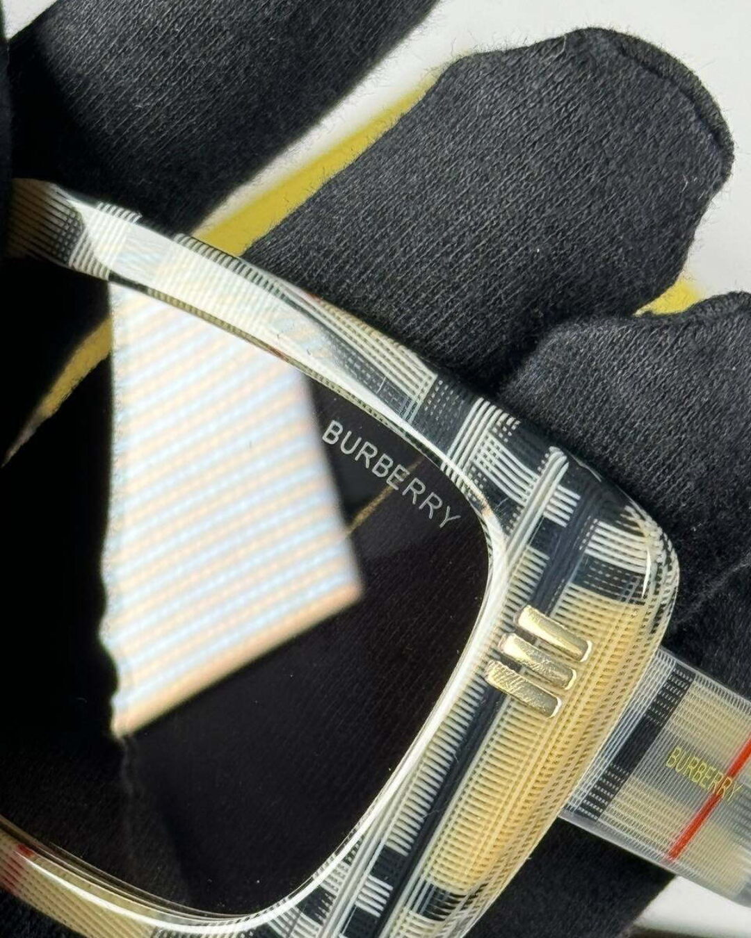Очки Burberry