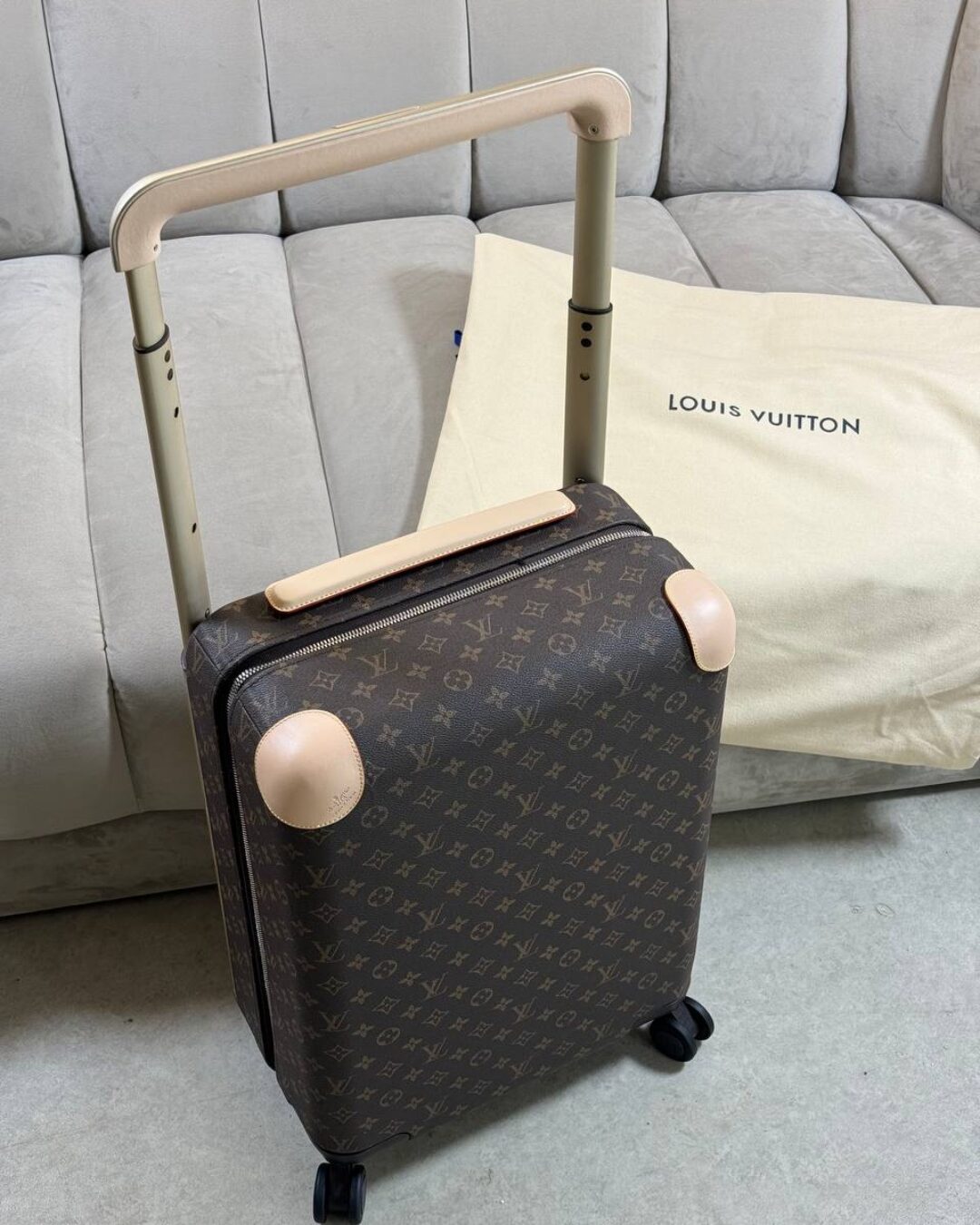 Чемодан Louis Vuitton