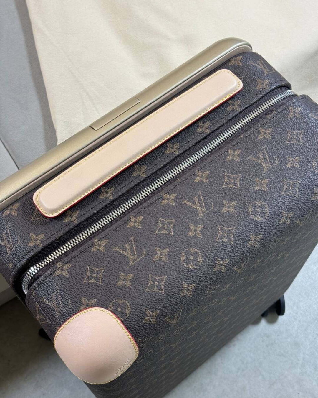 Чемодан Louis Vuitton