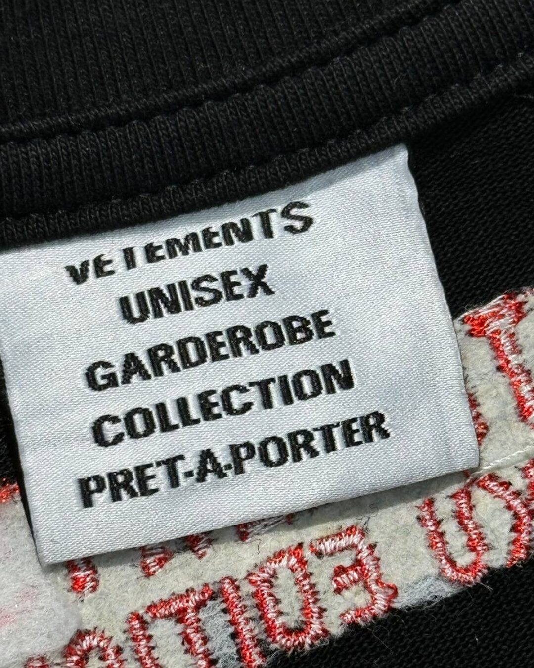 Футболка Vetements