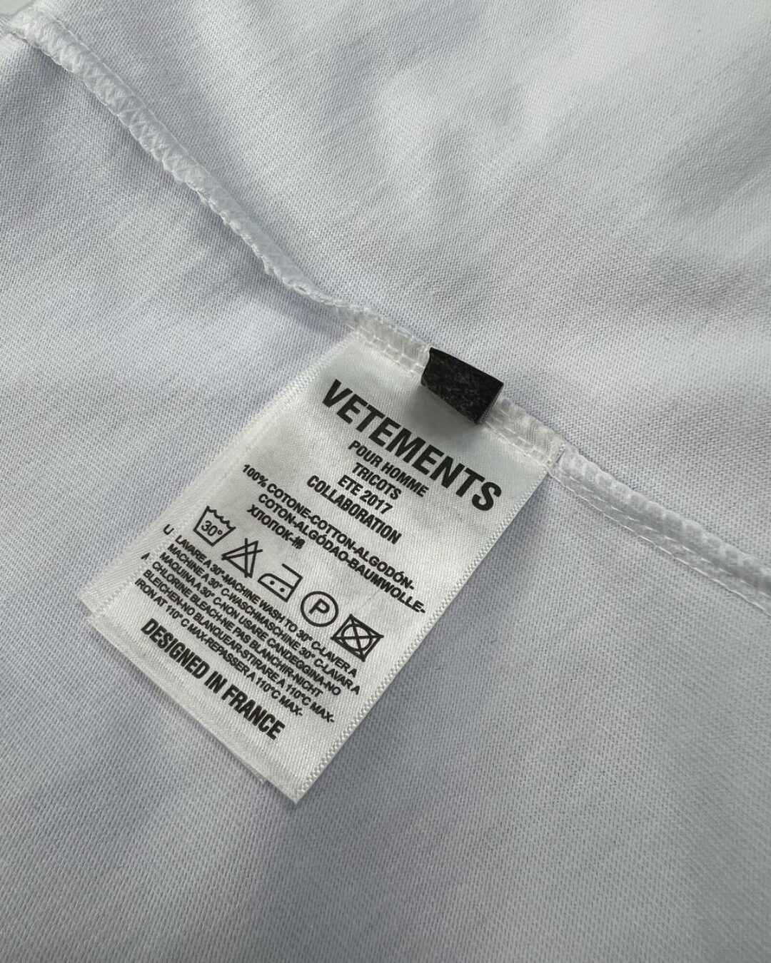 Футболка Vetements