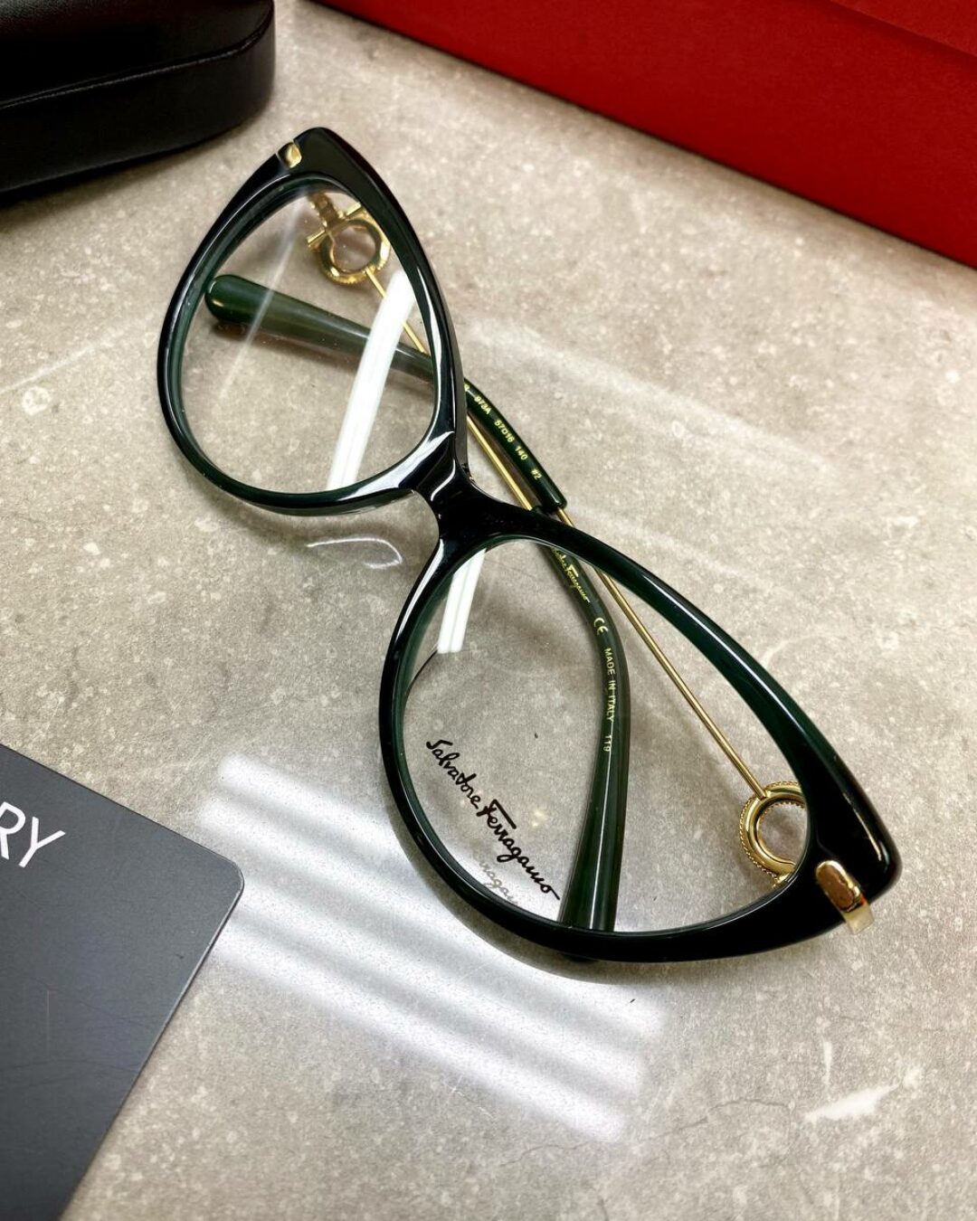 Оправа Salvatore Ferragamo