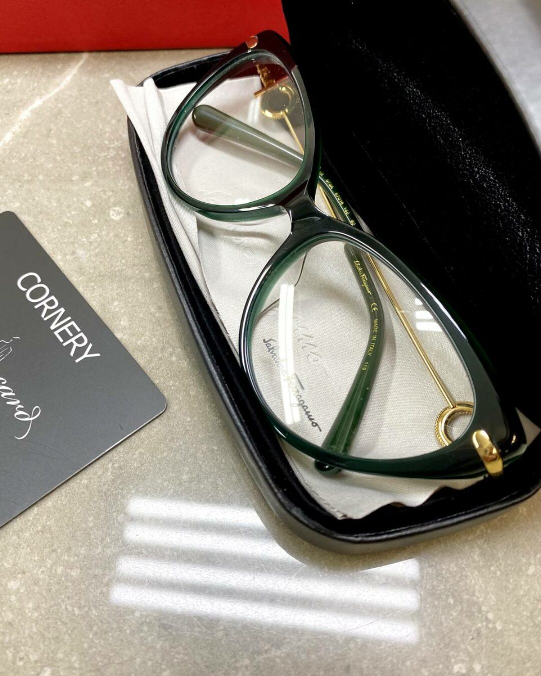 Оправа Salvatore Ferragamo