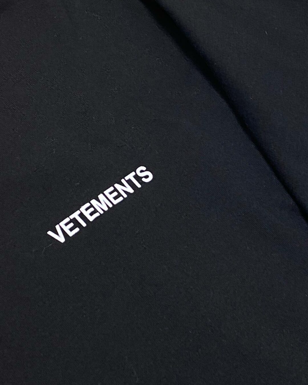 Футболка Vetements