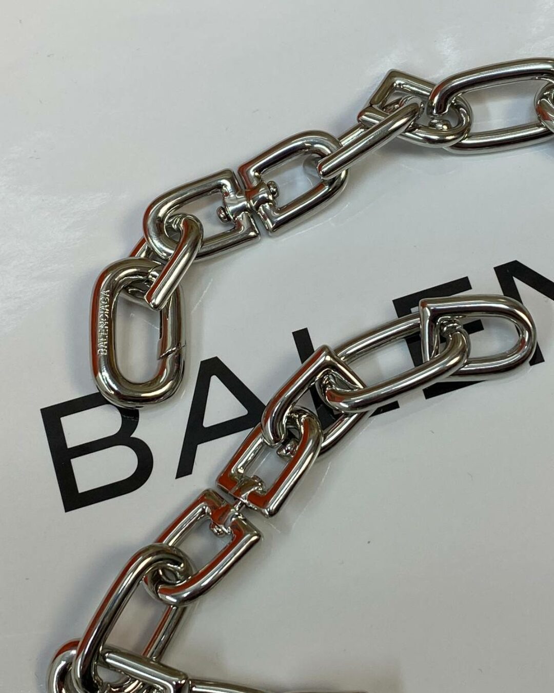 Цепочка Balenciaga