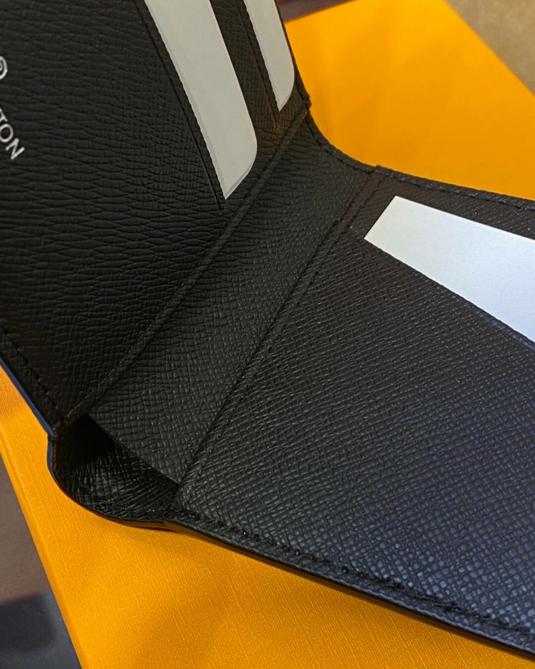 Кошелёк Louis Vuitton