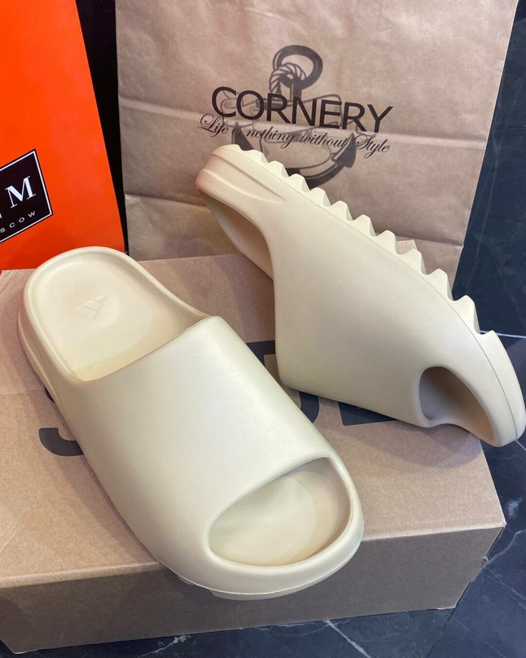 Yeezy Slide Desert Sage
