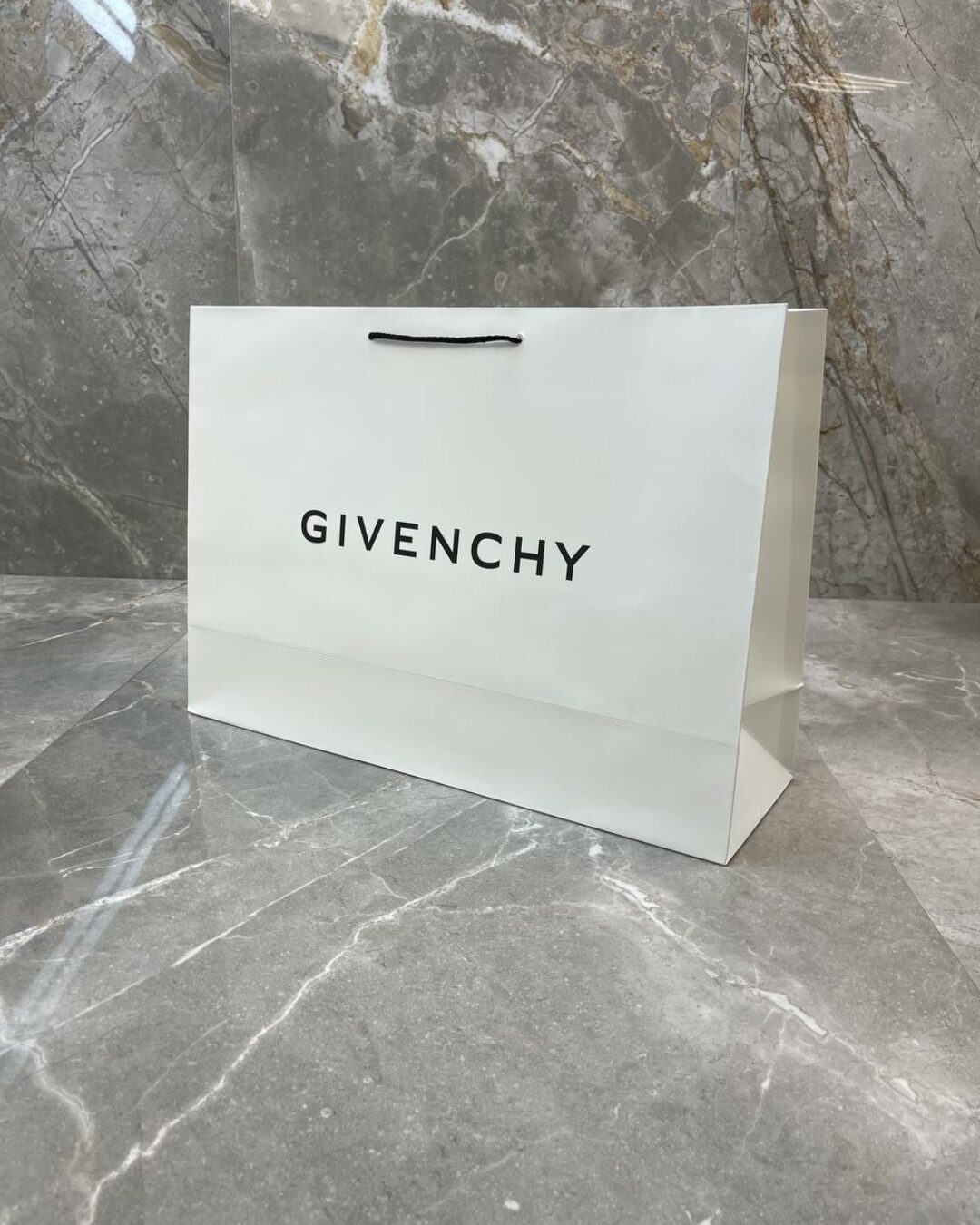 Пакет Givenchy