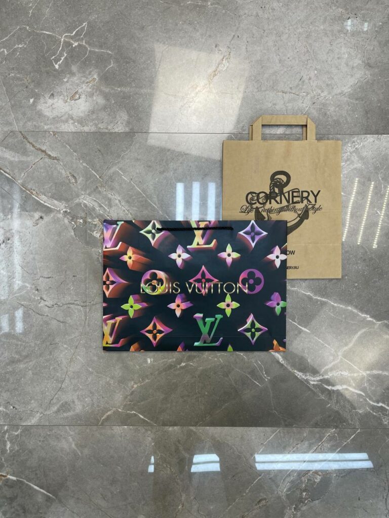 Пакет Louis Vuitton