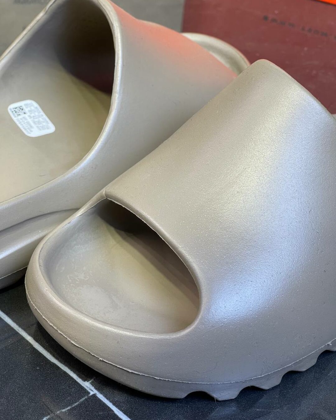 Yeezy Slide "Сore"