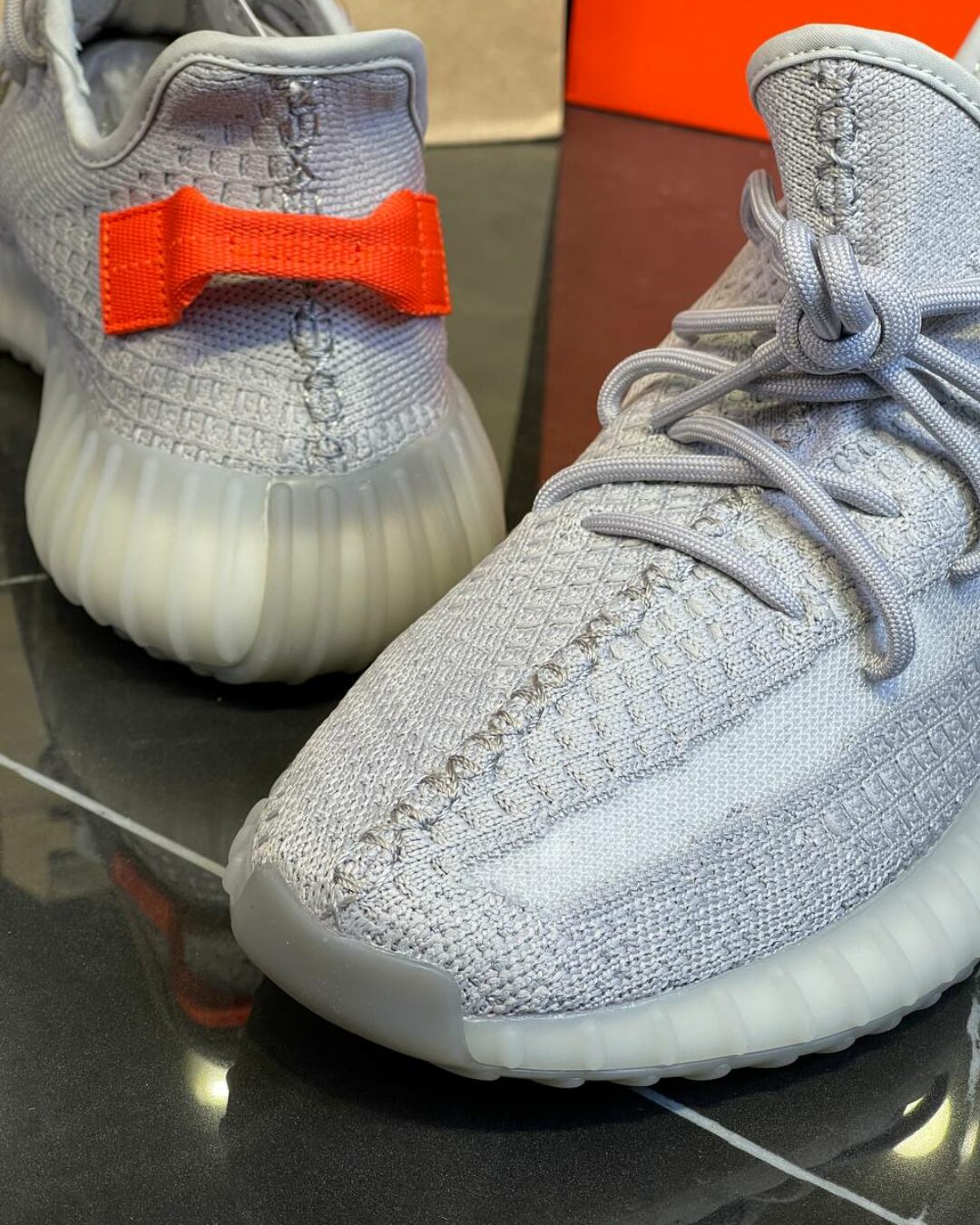 Yeezy 350 V2 Tail Light