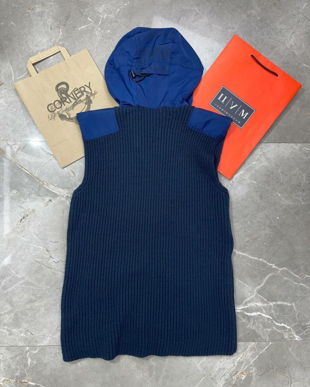 Жилет Moncler