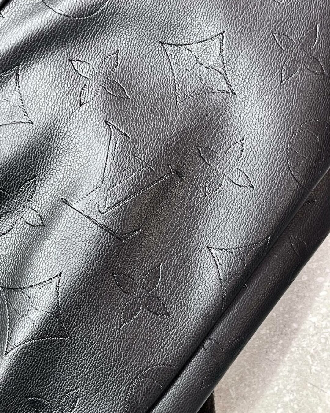 Бомбер Louis Vuitton