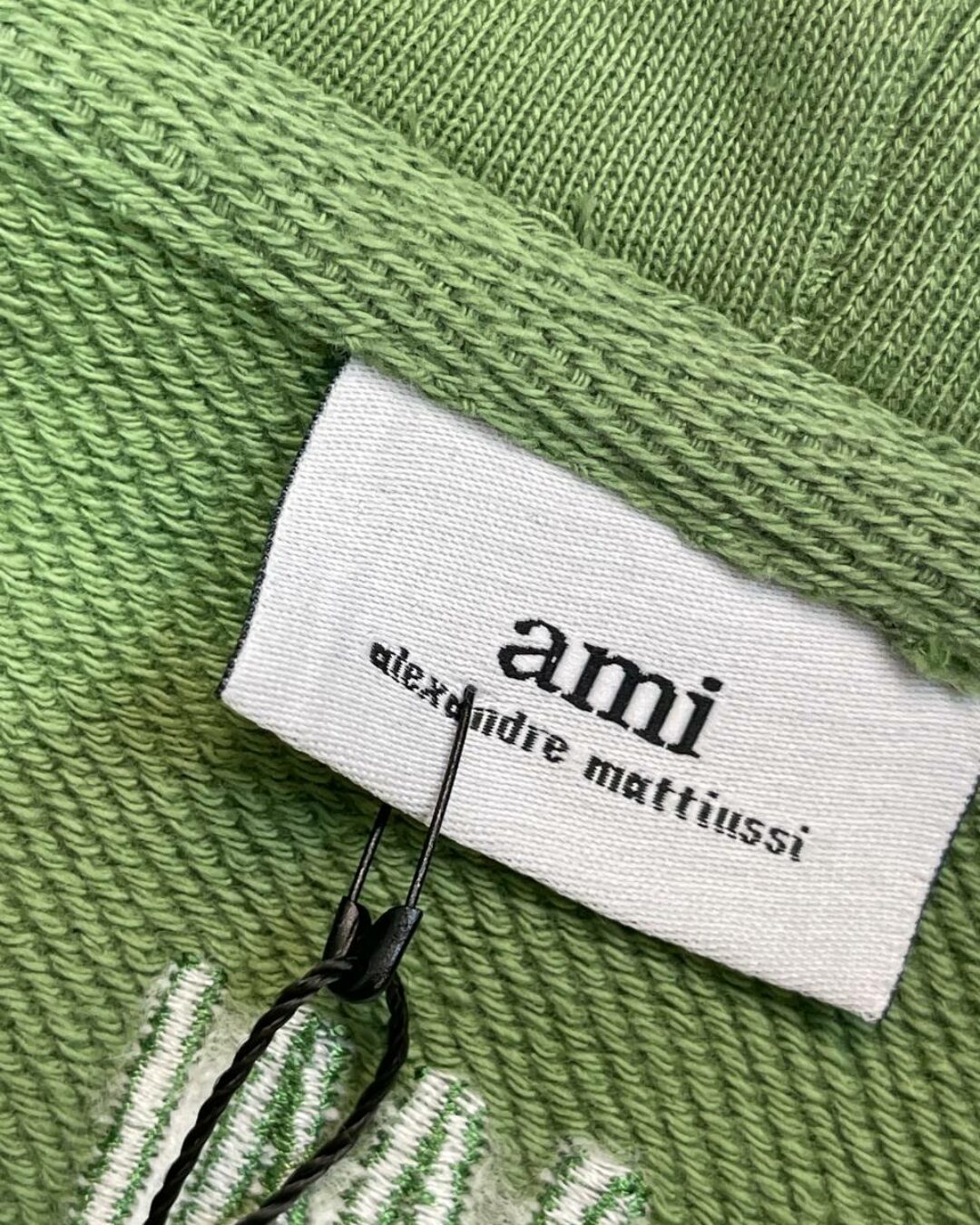 Худи Ami