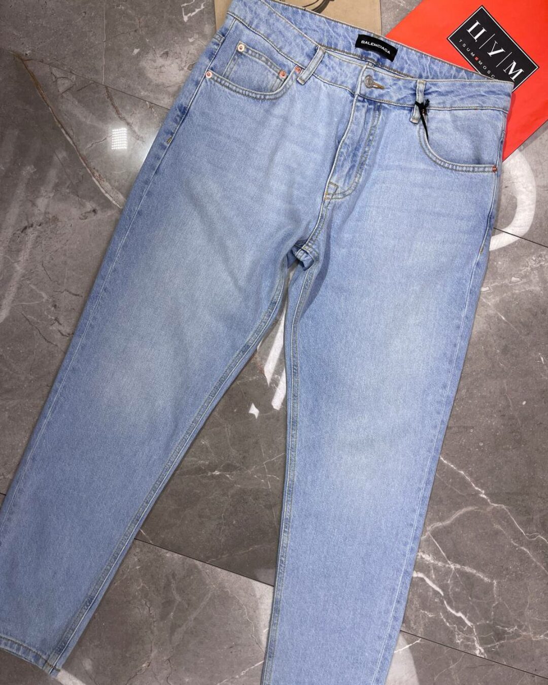 Джинсы Balenciaga