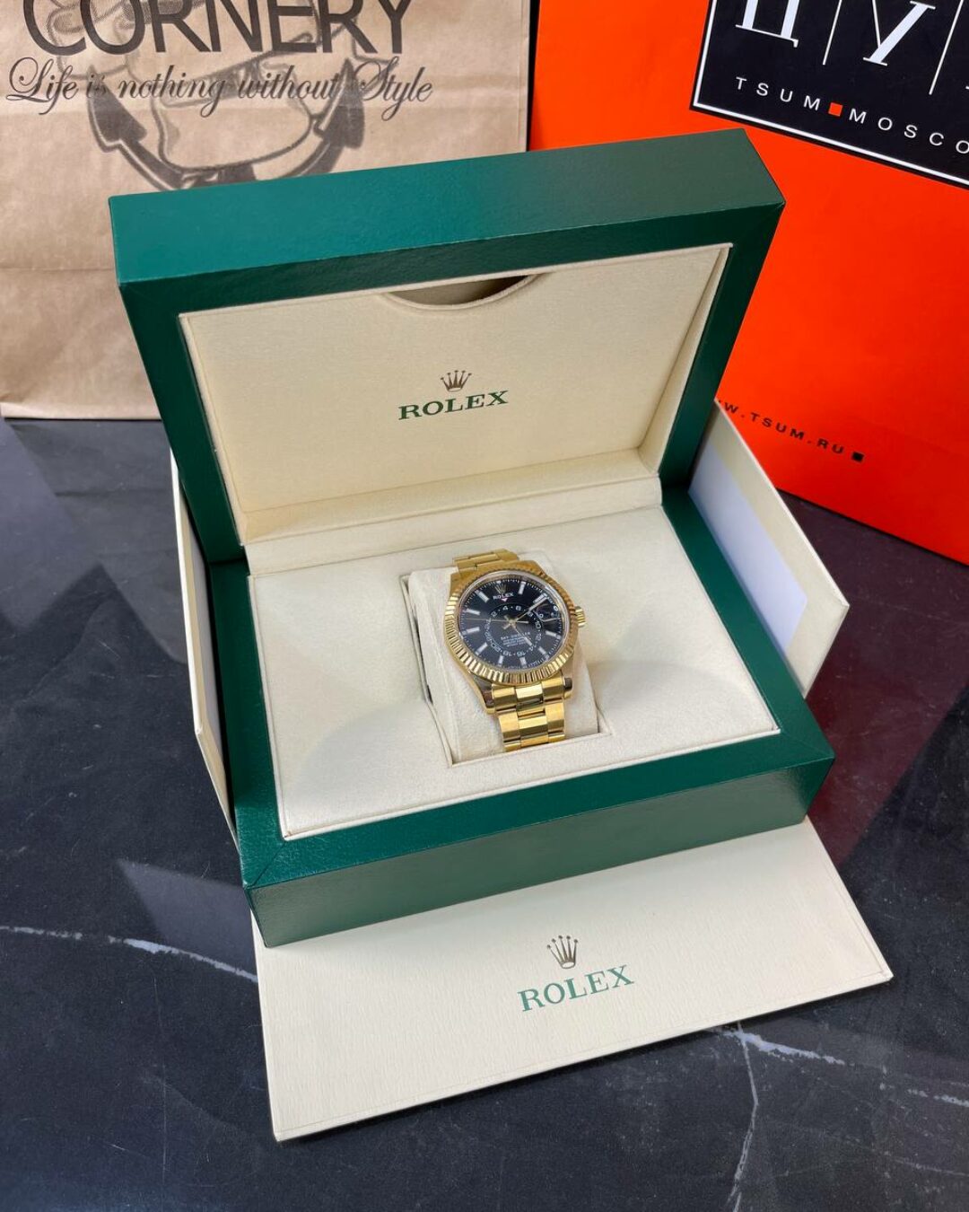 Часы Rolex Sky-Dweller