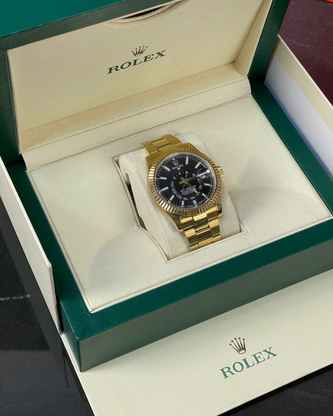 Часы Rolex Sky-Dweller
