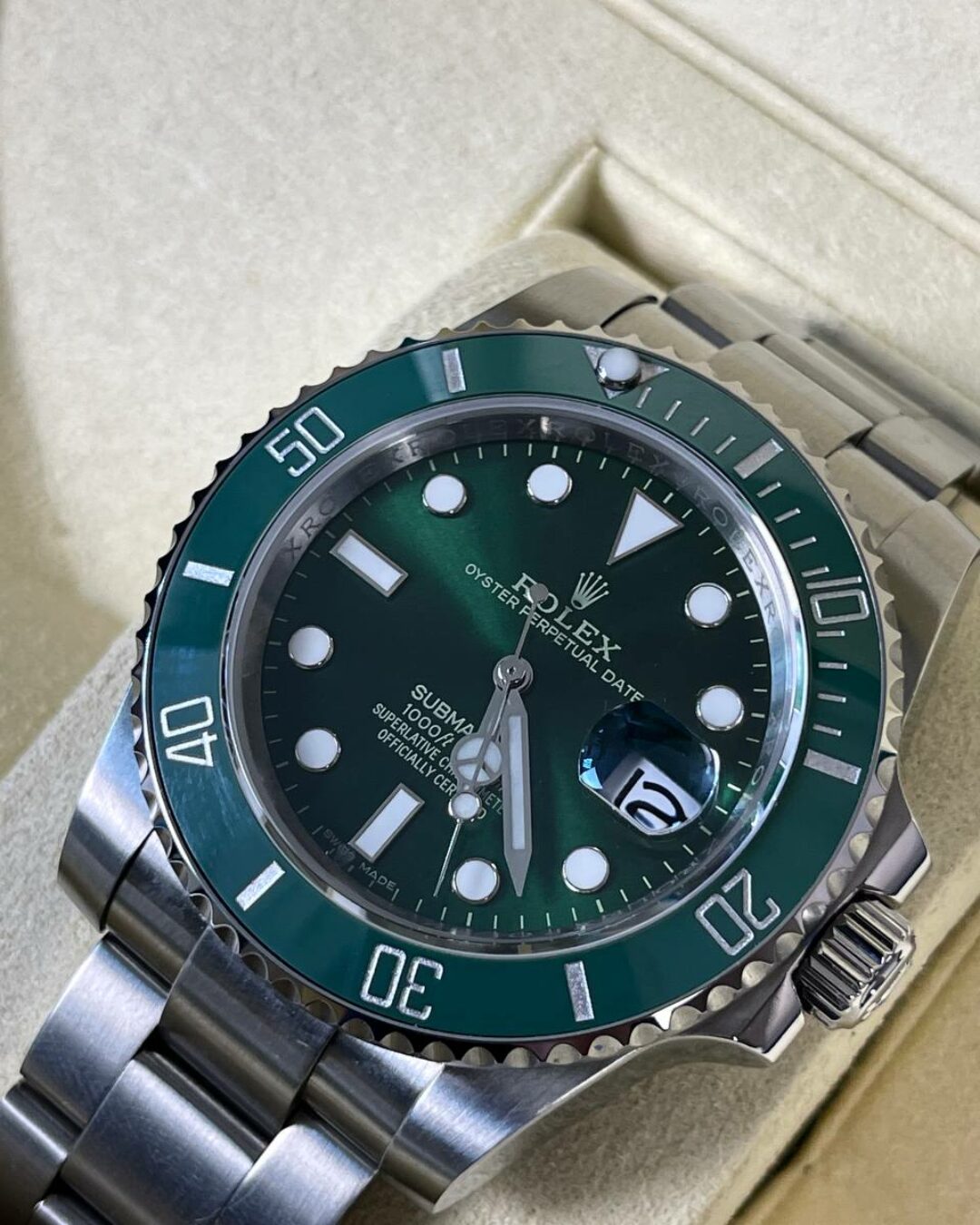 Часы Rolex Submariner Date Hulk