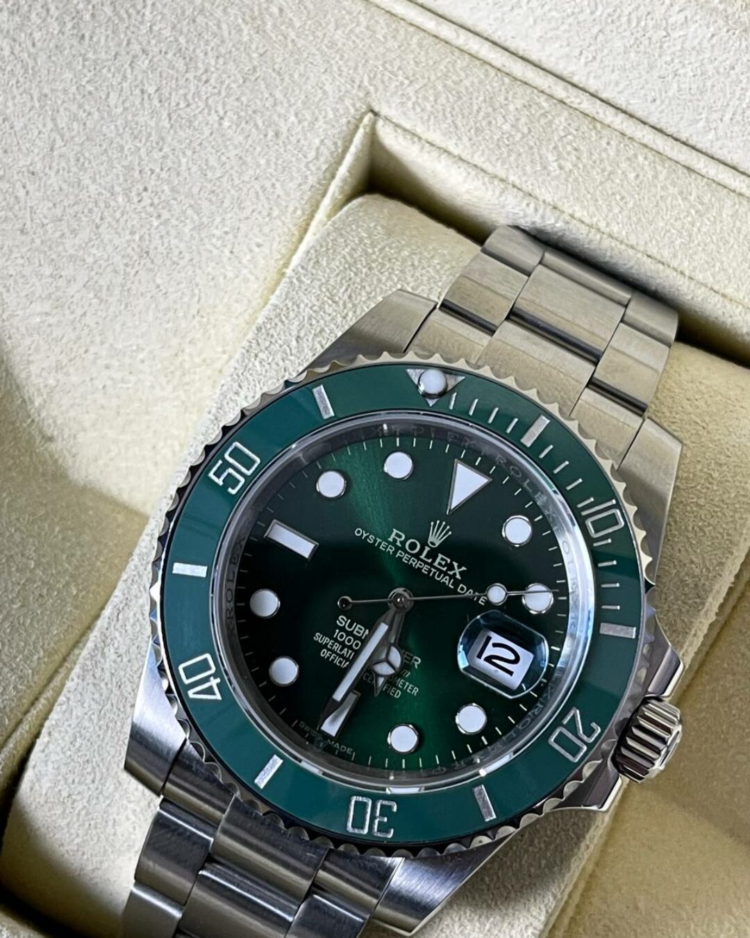 Часы Rolex Submariner Date Hulk