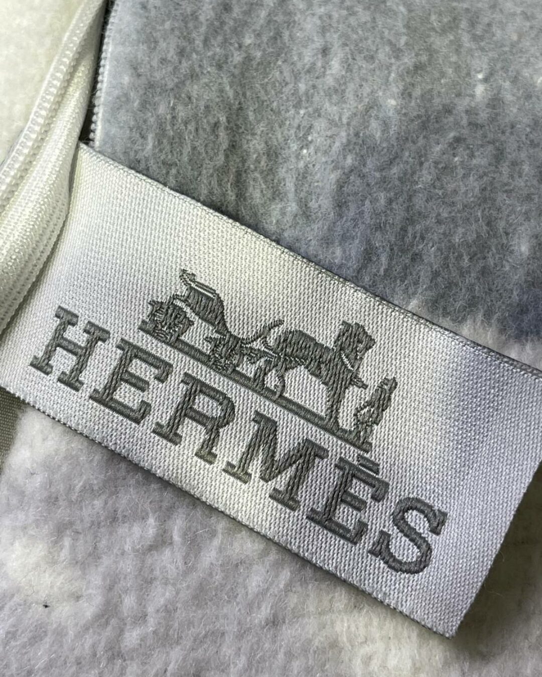 Чехол для подушки Hermes