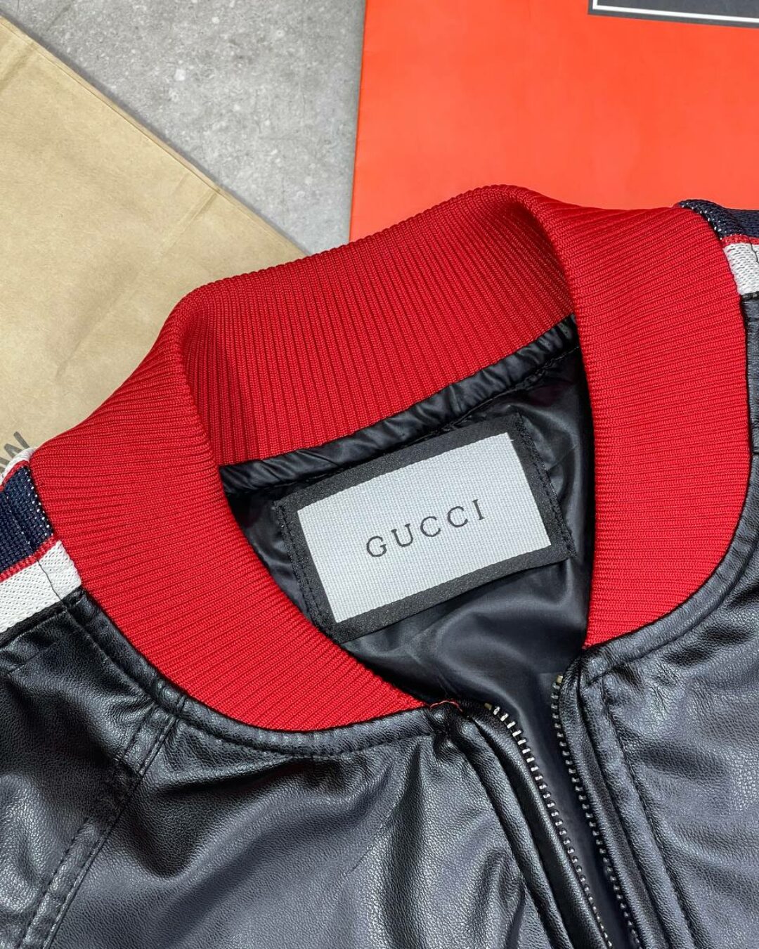 Бомбер Gucci